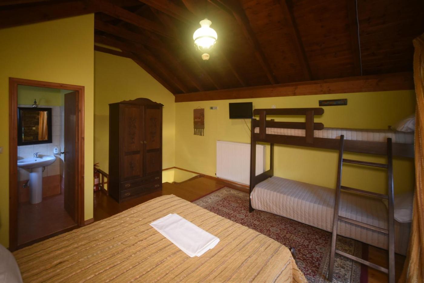 Ta Petrina Lejlighedshotel Ano Chora Eksteriør billede